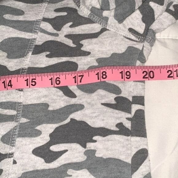 90 Degree By Reflex Womens Camouflage Print Cowl Neck Pullover Sweatshirt L - Picture 8 of 9